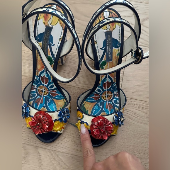 Dolce & Gabbana Ceramic Painted Majolica Print 3D Flowers sz 36 - Picture 6 of 7